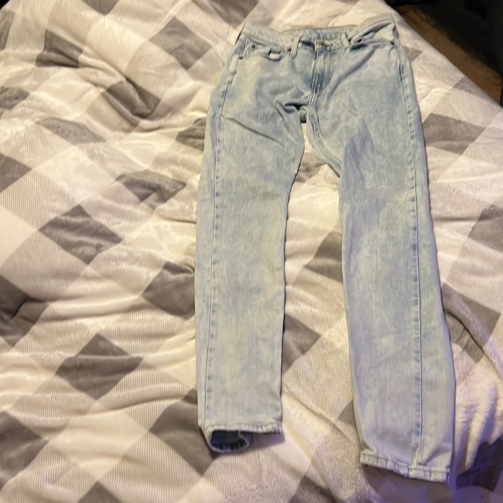Levi skinny jeans